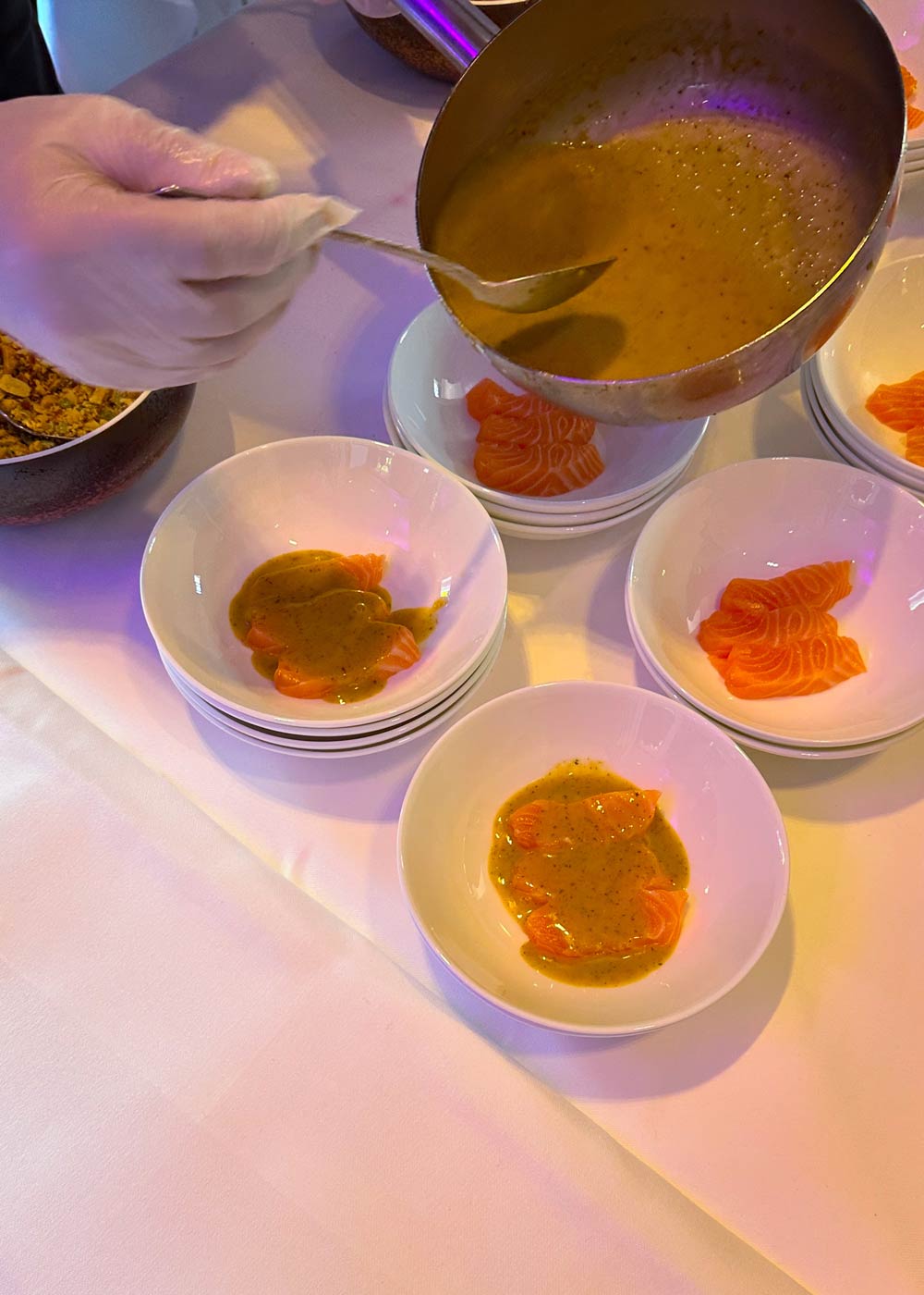 gourmet kreation vorspeise mit lachs der villa merton küchenparty